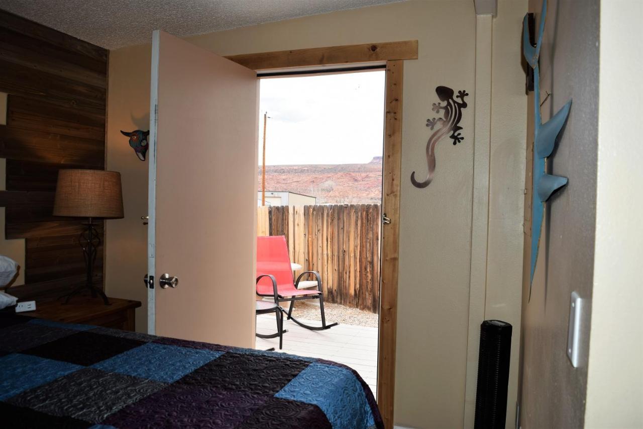 St Dane'S Desert Juniper Cabin Villa Moab Exterior photo